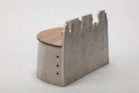 <br> Brottopf mit Holzdeckel in Eiche, ´Brot und Blumen', Rückseite